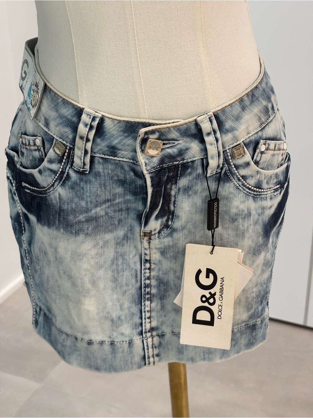 Dolce & Gabbana Blue Tie-Dye Denim Mini Skirt with Contrast Stitching